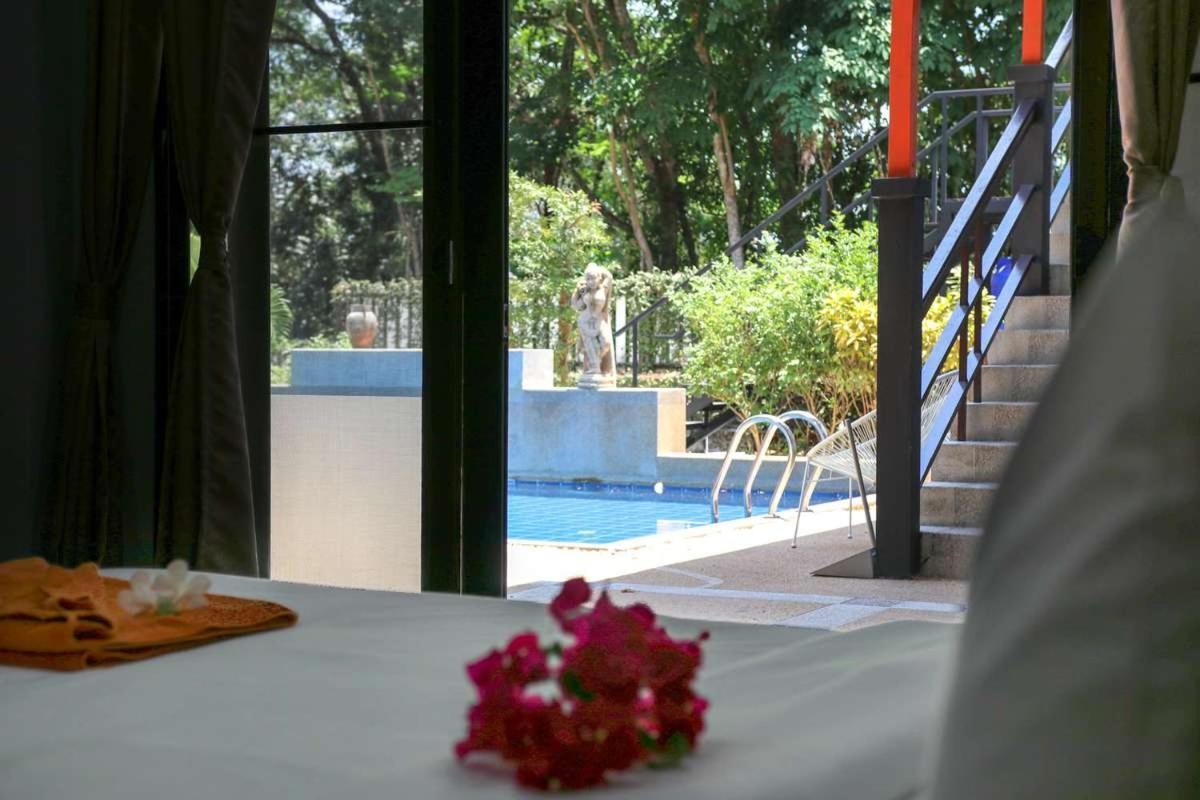 Tiger Hillside Hotel Phuket