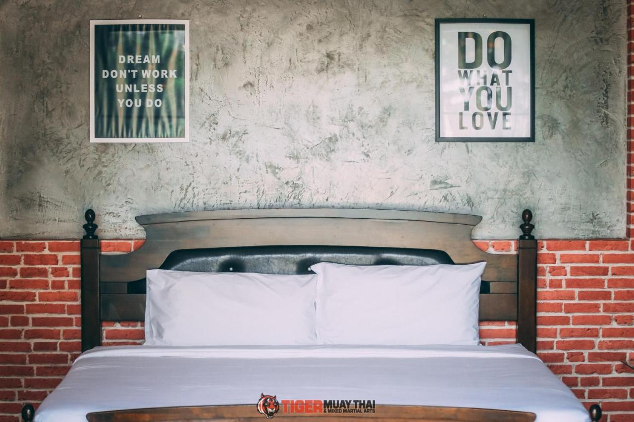 Tiger Hillside Hotel Phuket