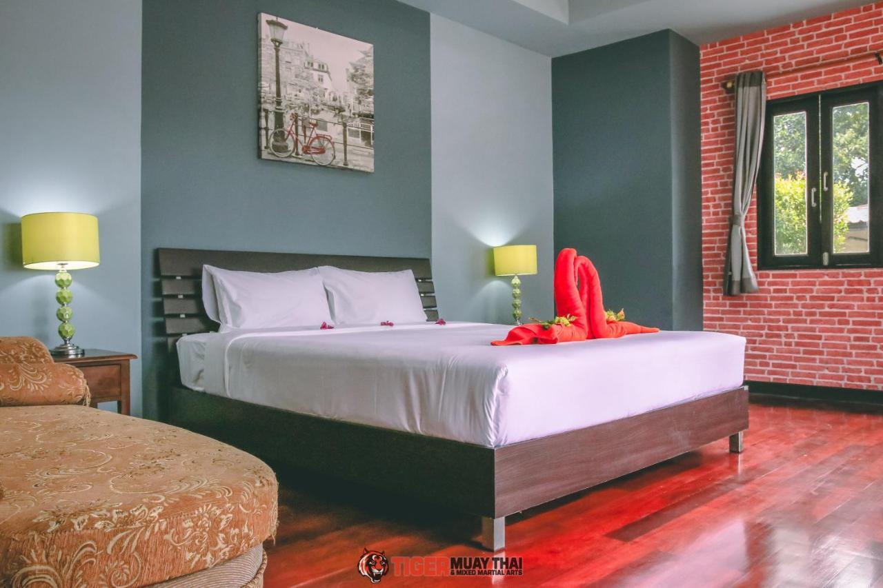 Tiger Hillside Hotel Phuket